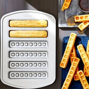 NEW PAMPERED CHEF WAFFLE STICK PAN